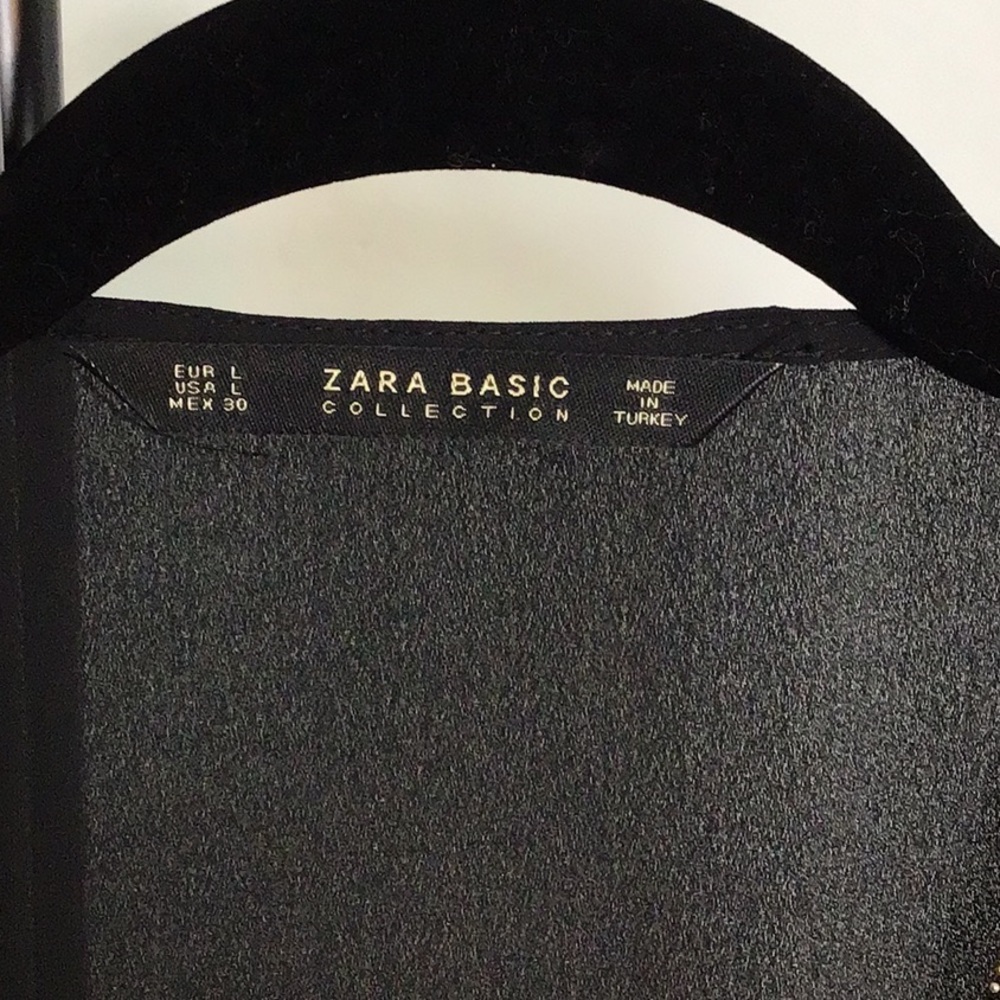 Zara Basic Collection Sleeveless Blouse With Gold… - image 2